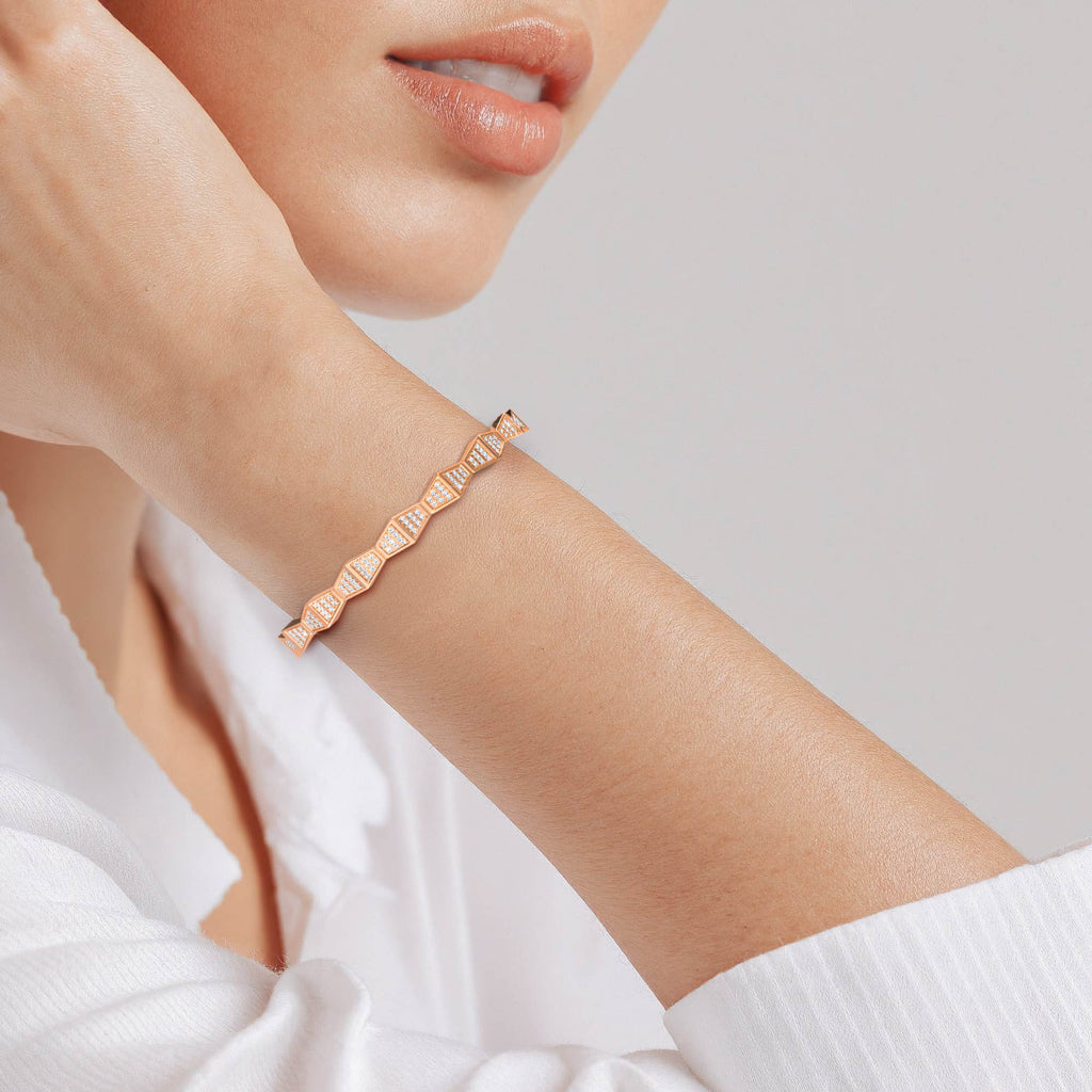 ENDLSS LOVE Bangle ~ Pavé Diamonds